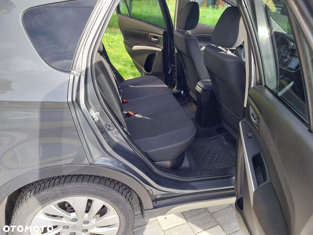 Suzuki SX4 S-Cross 1.4 SHVS Premium - 16