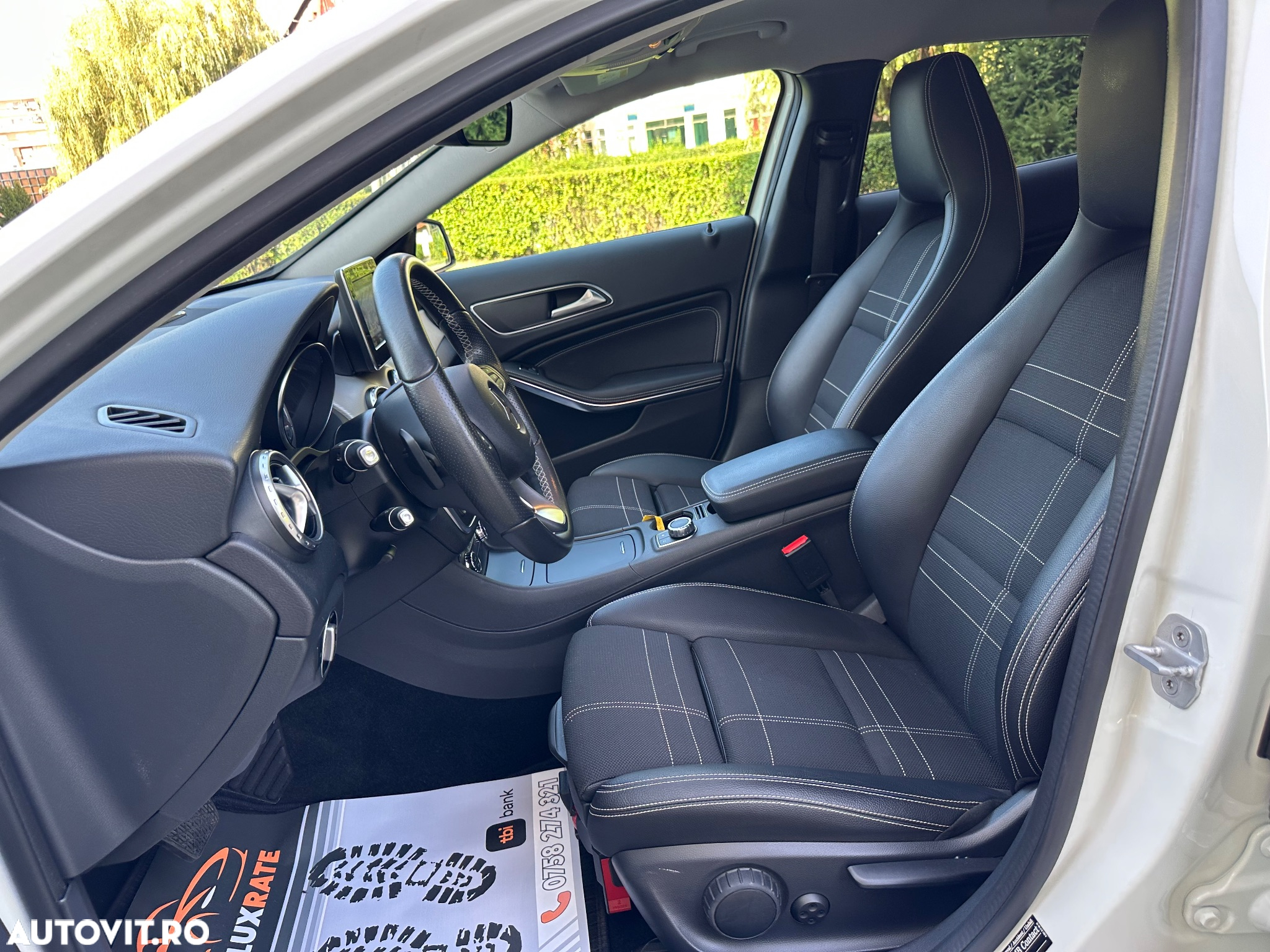 Mercedes-Benz GLA - 14