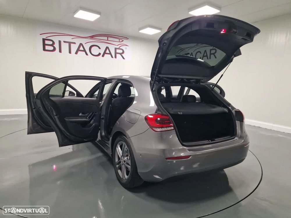 Mercedes-Benz A 180 d Style Plus Aut. - 33