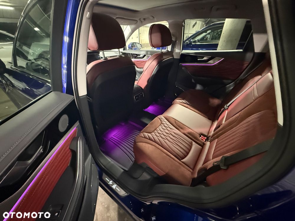 Hongqi HS5 2.0T AWD - 8