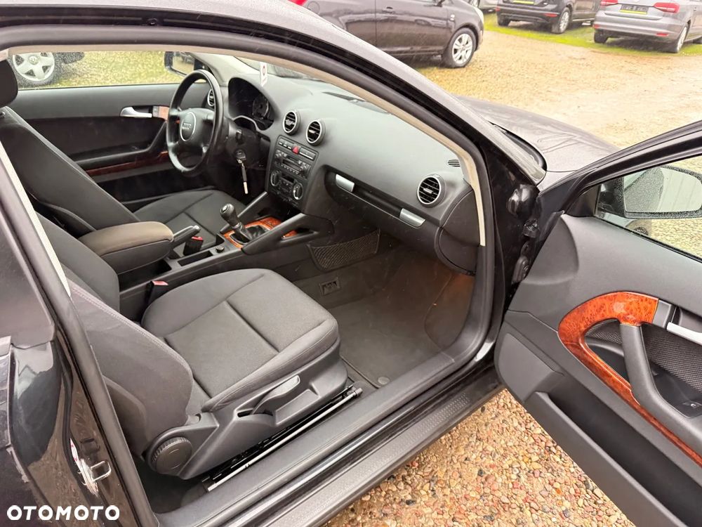 Audi A3 3-drzwiowe 1.6 S Line Sportpaket plus - 17