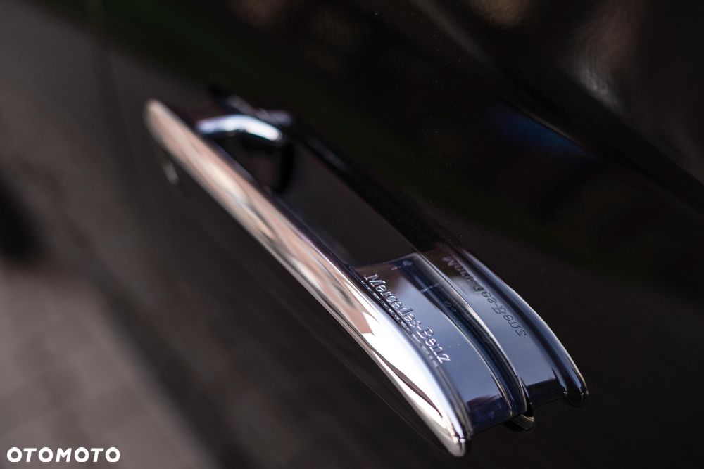 Mercedes-Benz Klasa E 220 d 4-Matic AMG - 35