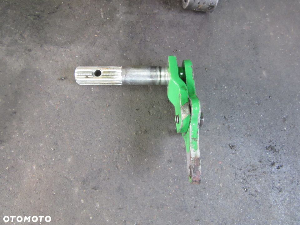 Przystawka przedniego napędu wałek RE47386 RE47384 R95449 John Deere 7600 7700 7800 - 3