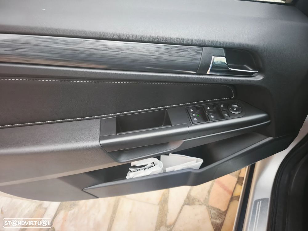 Opel Astra Caravan 1.9 CDTi Cosmo - 24