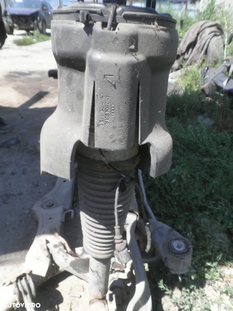 Perna aer stanga / dreapta spate Audi A8 3.0 TDI 2012 4H0616001M 4H0616002M - 3