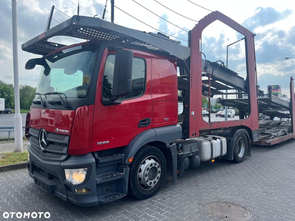 Mercedes-Benz ACTROS - 1