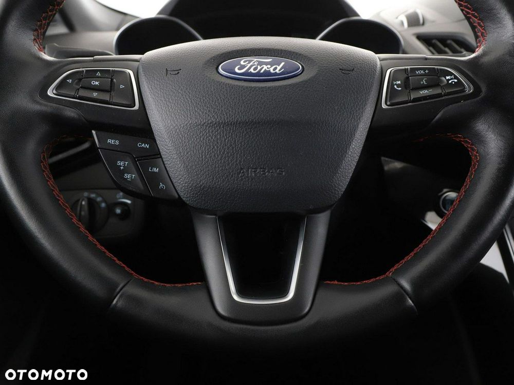 Ford Kuga 2.0 TDCi 4x2 ST-Line - 22