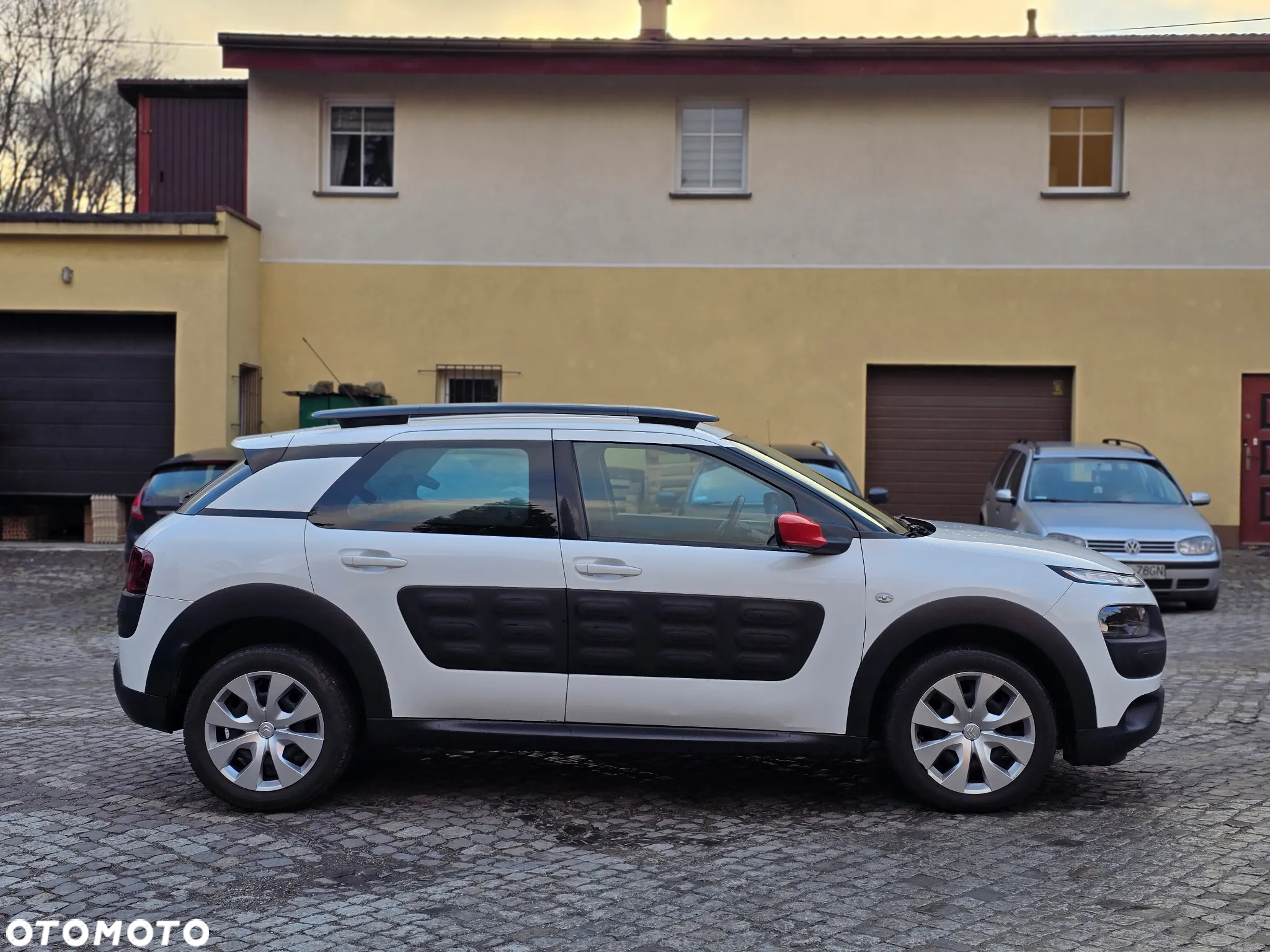 Citroën C4 Cactus 1.2 PureTech Feel Edition - 3