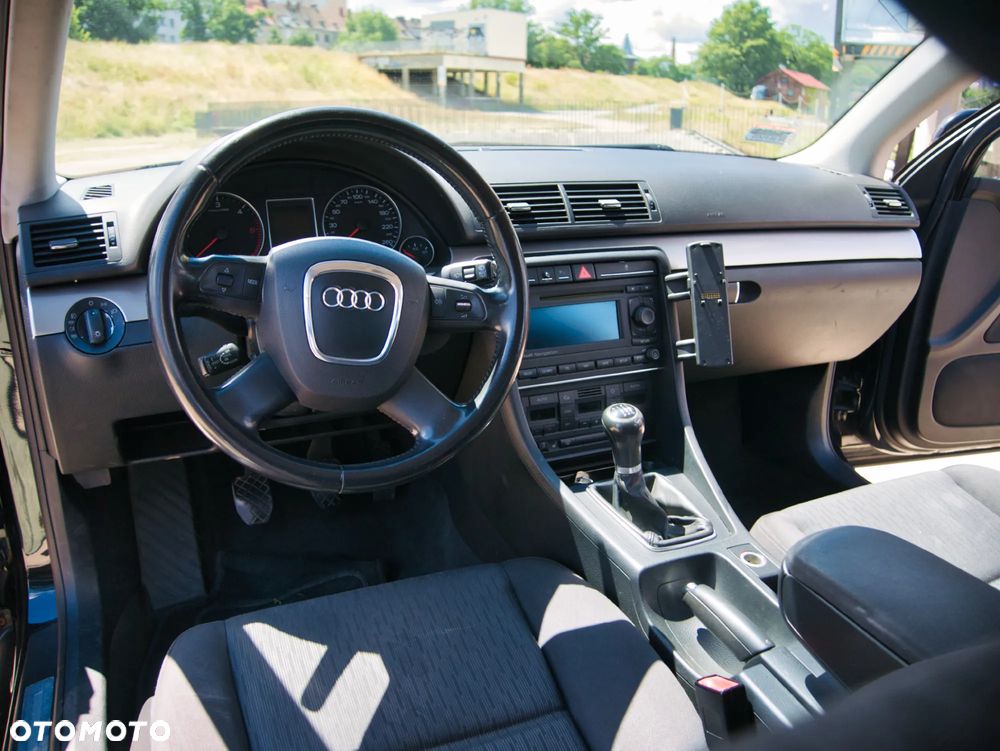 Audi A4 Avant 2.0 TDI DPF - 25