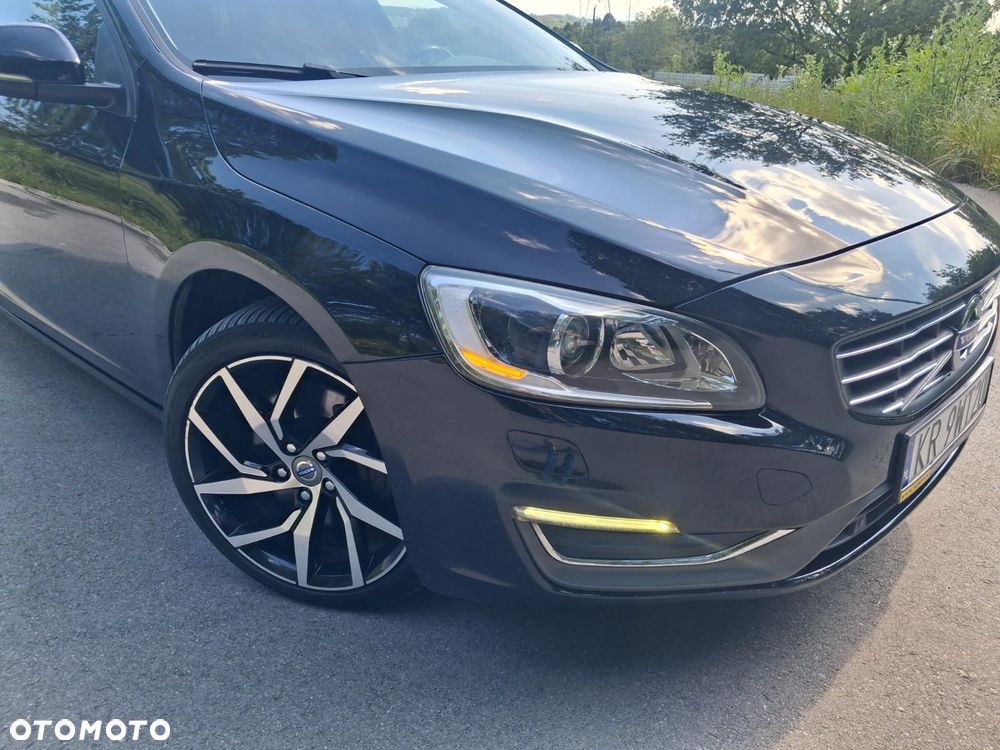 Volvo V60 D4 AWD Geartronic - 9