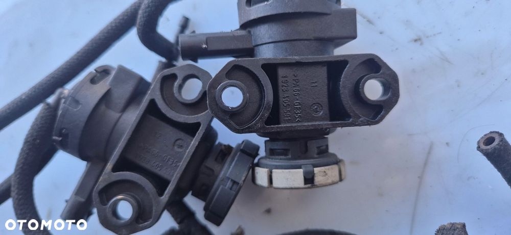 ZAWÓR PODCIŚNIENIA BMW 5 F10 F11 N57D30B N57 3.0D 8405501 - 3