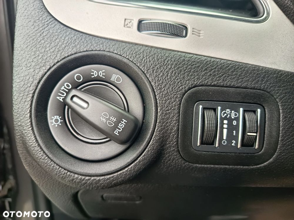 Fiat Freemont 2.0 Multijet 16V DPF Automatik Allrad Urban - 27