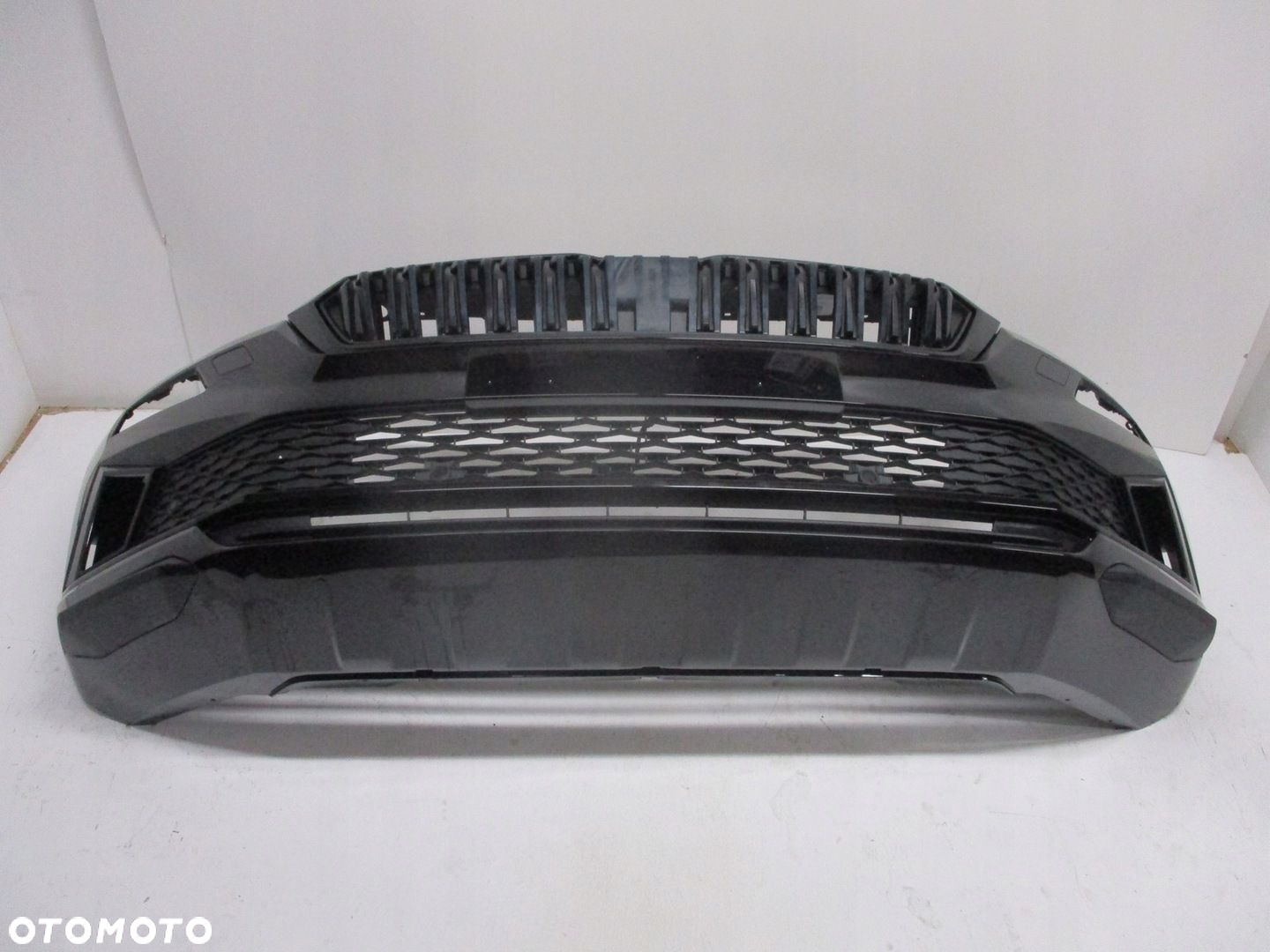 Zderzak SKODA KAROQ RS 23R 4 PDC XENON POD RADAR - 3