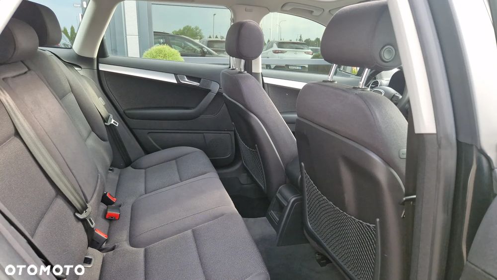 Audi A3 Sportback 1.6 FSI Attraction - 16
