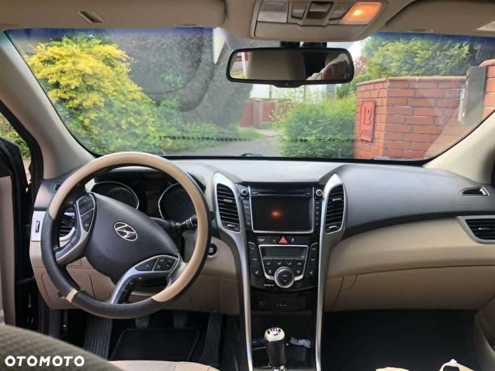 Hyundai i30 1.6 CRDi Premium - 10
