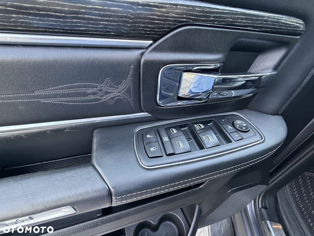 Dodge RAM 5.7 4x4 - 30