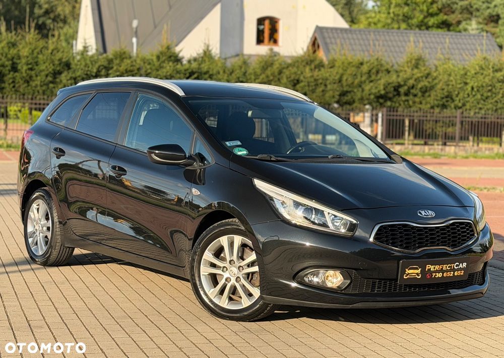 Kia Ceed 1.4 CVVT Dream Team Edition - 1