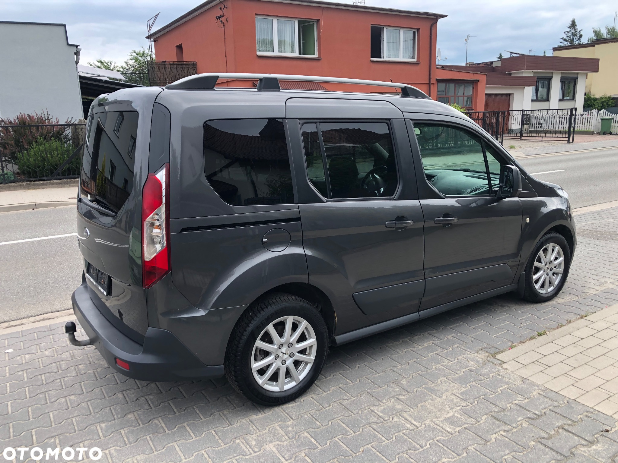 Ford Tourneo Connect - 16