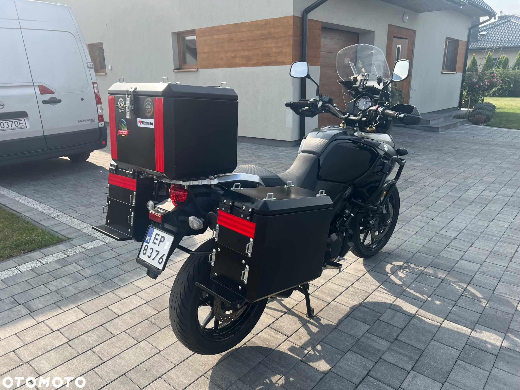 Suzuki DL - 4