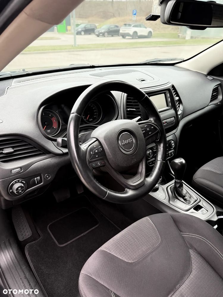 Jeep Cherokee 2.0 MJD Active Drive I Longitude - 16
