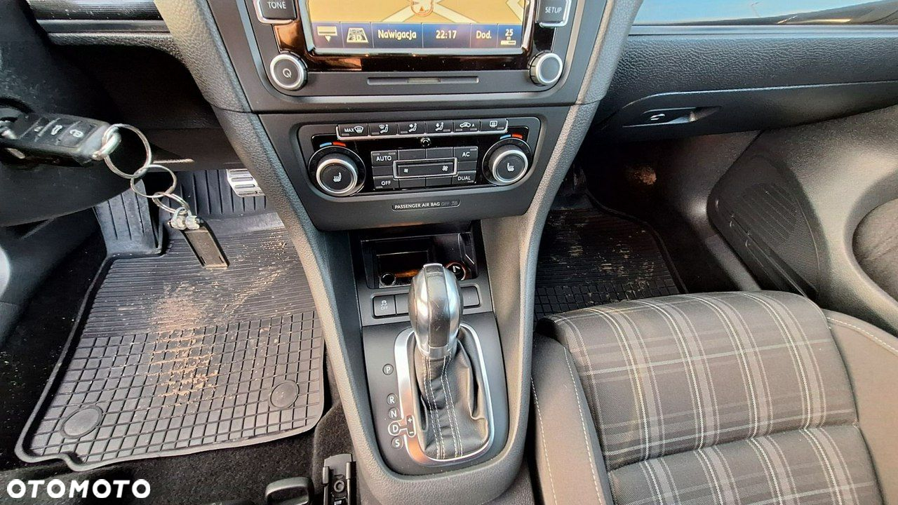 Volkswagen Golf - 20