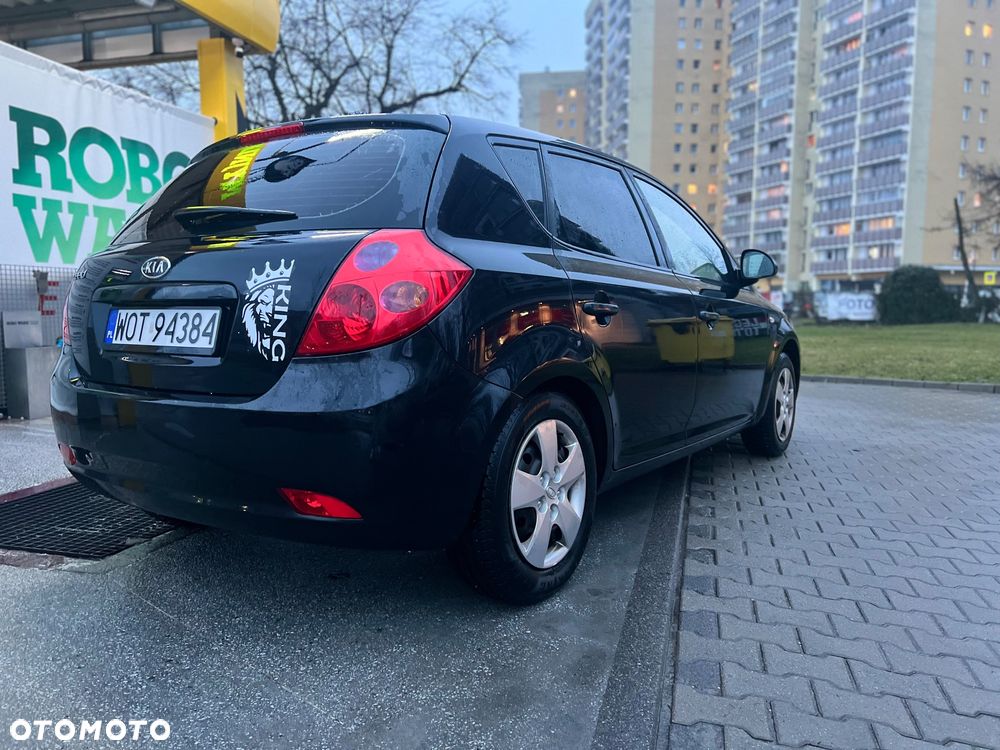 Kia Ceed 1.4 Comfort - 4