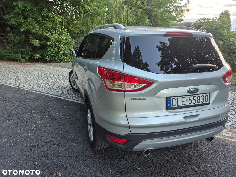 Ford Kuga 2.0 TDCi 2x4 Titanium - 6