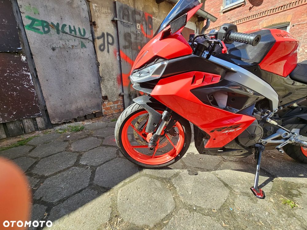 Aprilia RS - 8