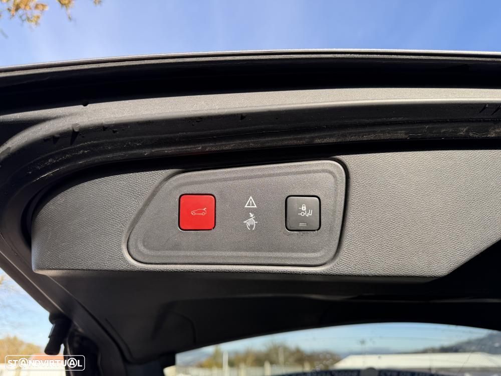 Peugeot 3008 1.6 BlueHDi GT Line EAT6 - 32