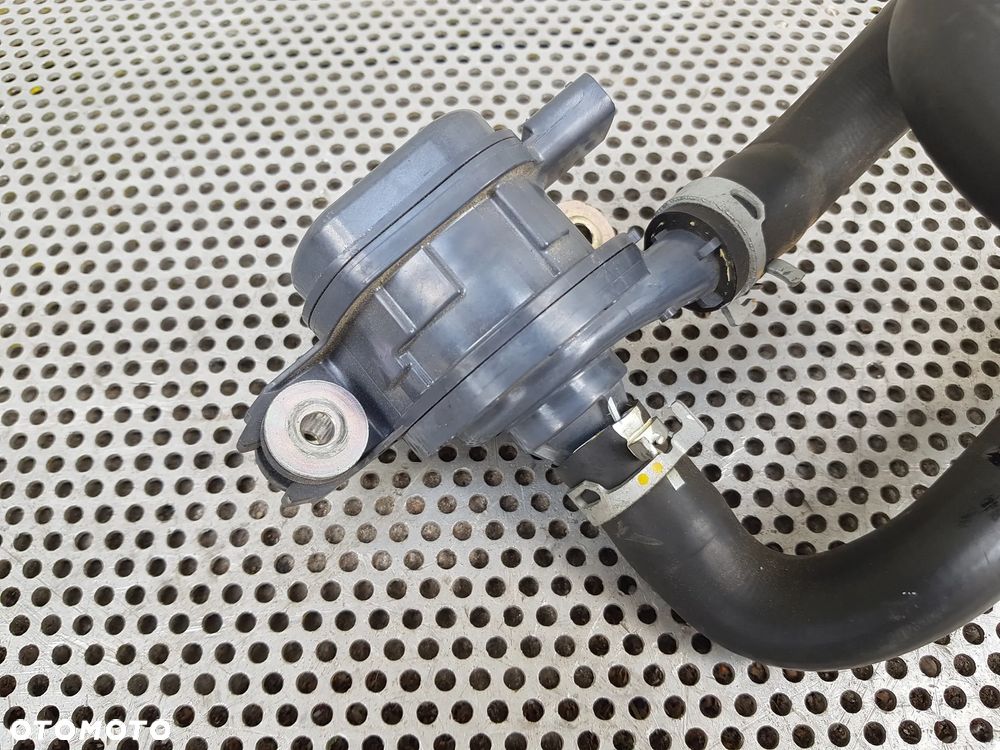 Toyota Prius IV C-HR Corolla E21 RAV4 Pompa Wody Dodatkowa - 2