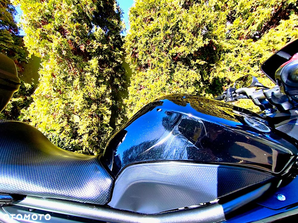 Yamaha XJ - 9