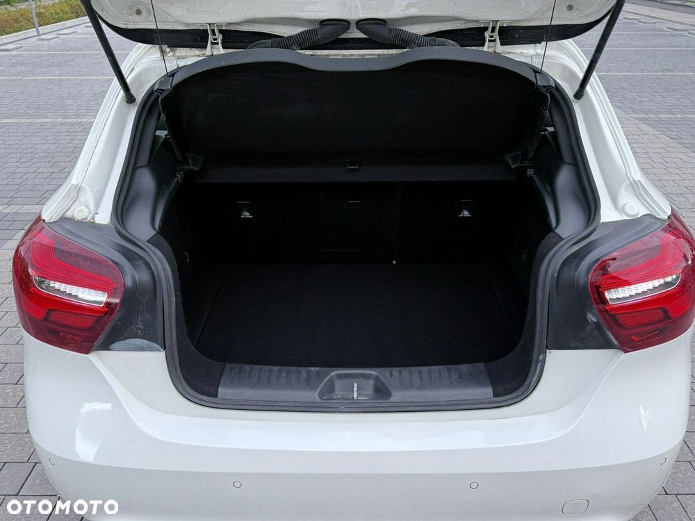 Mercedes-Benz Klasa A 180 (BlueEFFICIENCY) Urban - 16