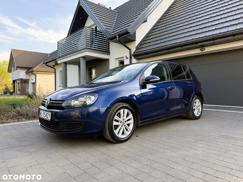 Volkswagen Golf - 1