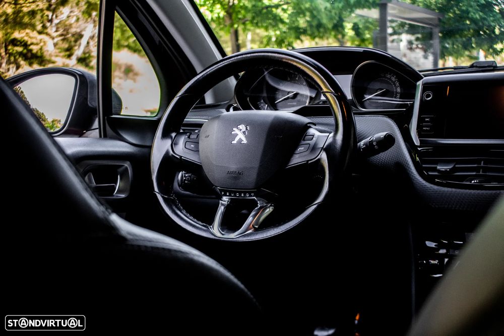 Peugeot 2008 PureTech 110 Stop&Start Allure - 28