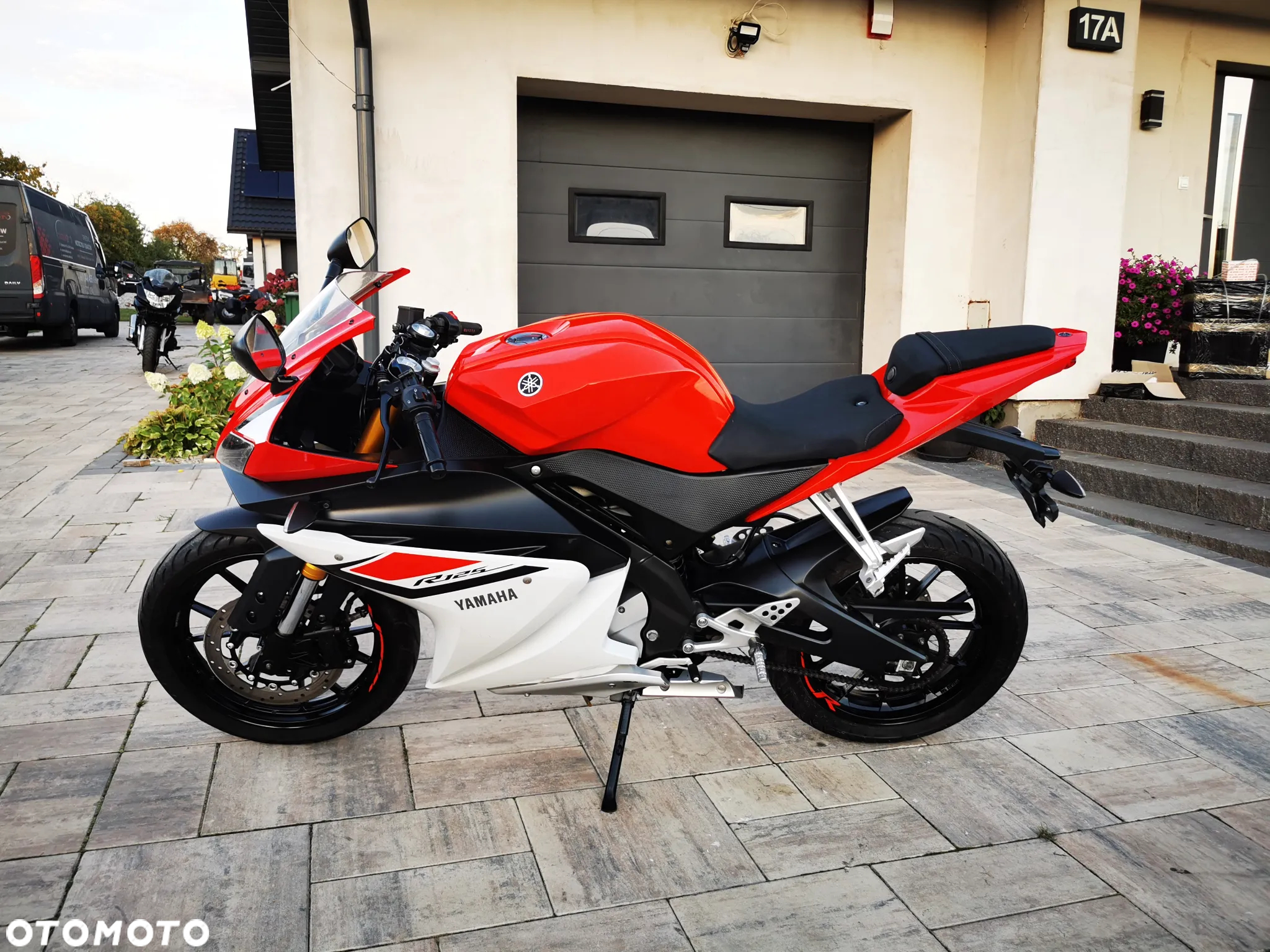 Yamaha YZF - 5