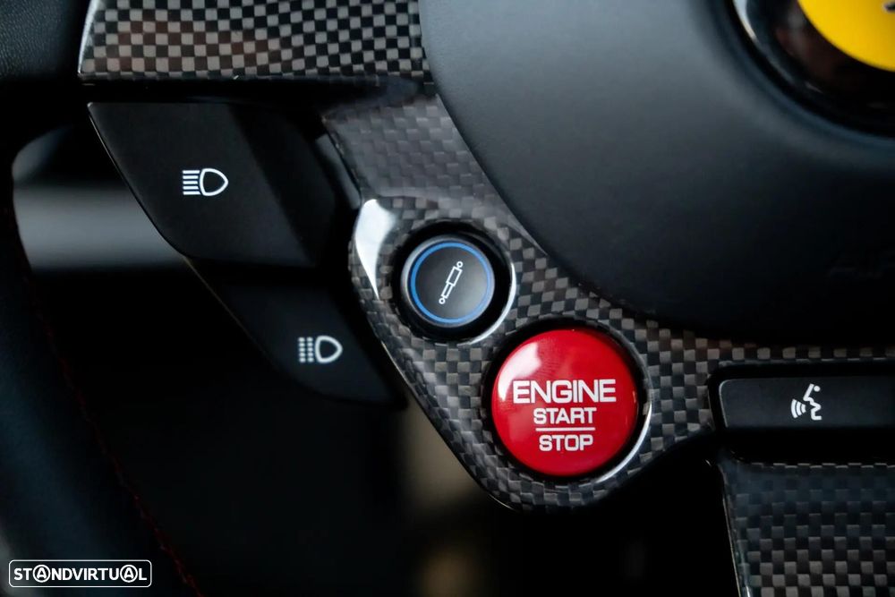 Ferrari 812 Superfast 6.5 V12 - 23