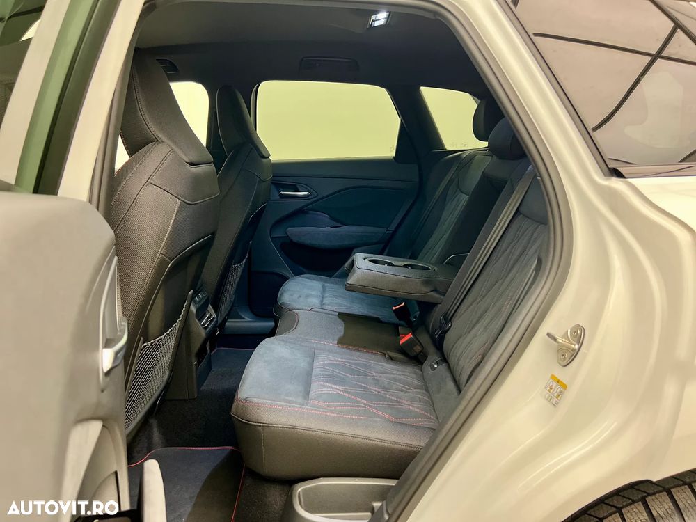 Audi Q3 2.0 40 TFSI S tronic quattro - 36