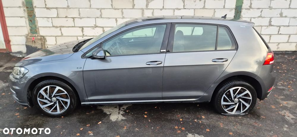 Volkswagen Golf - 16