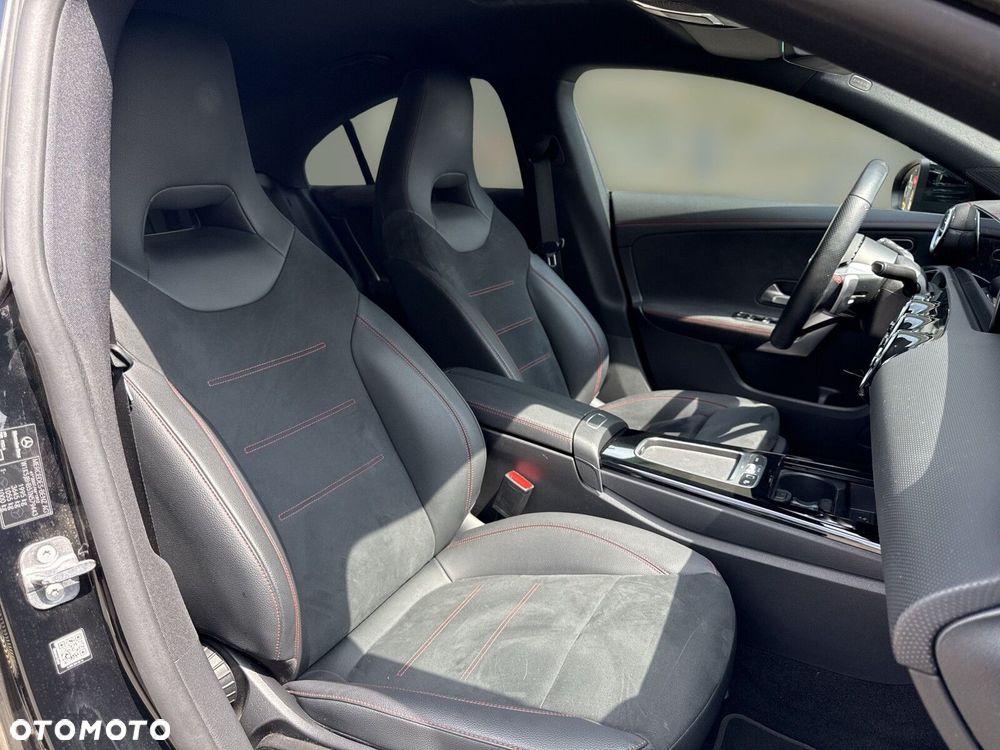 Mercedes-Benz CLA - 19