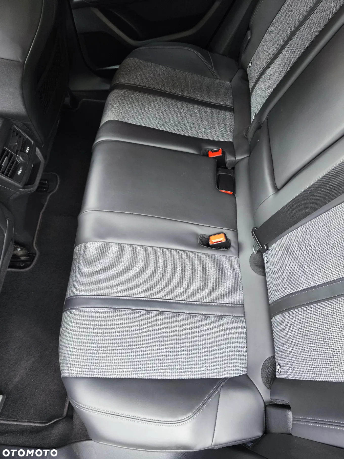 Peugeot 3008 1.2 PureTech GPF Allure S&S - 12