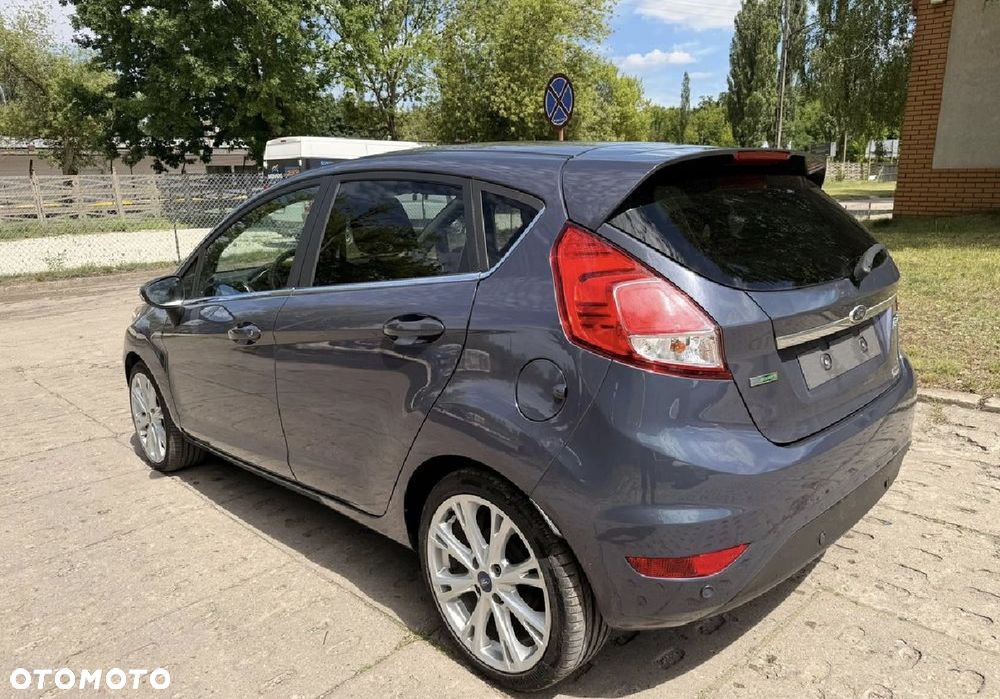 Ford Fiesta - 7