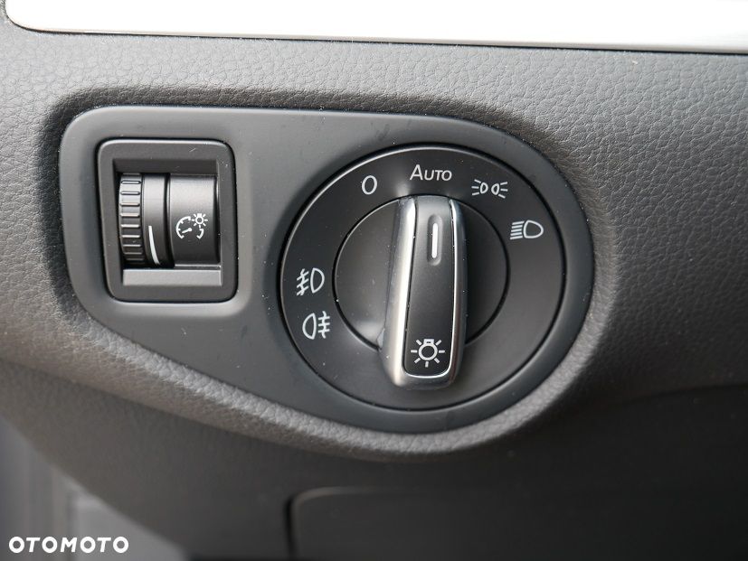 Volkswagen Sharan 2.0 TDI DSG Highline - 30