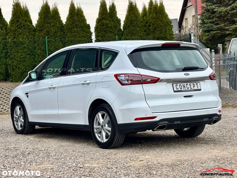 Ford S-Max - 16