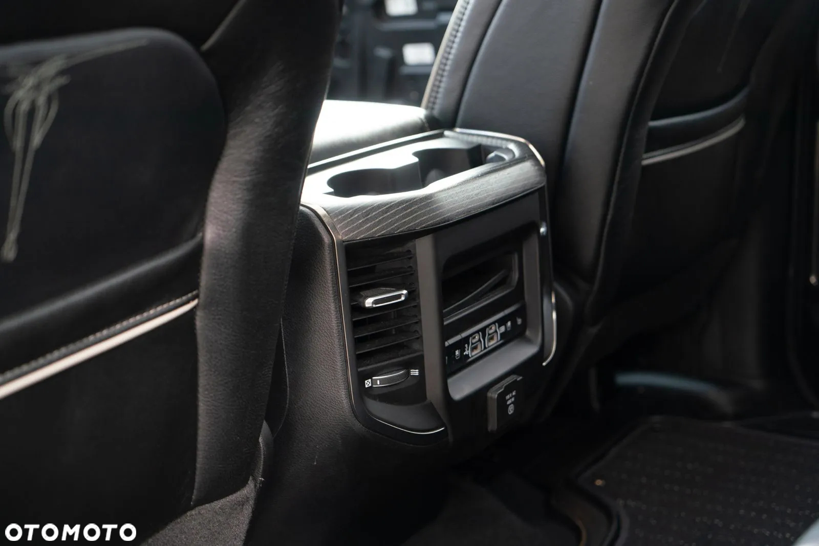 RAM 1500 Crew Cab Limited - 19