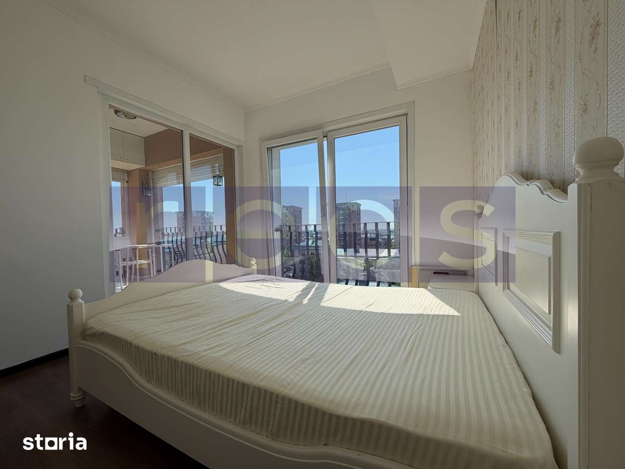 VANZARE 2 CAMERE | COSMOPOLIS | VEDERE PISCINA | PARCARE INCLUSA — fotografia 3