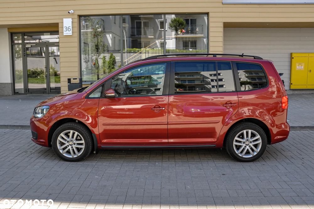 Volkswagen Touran - 2