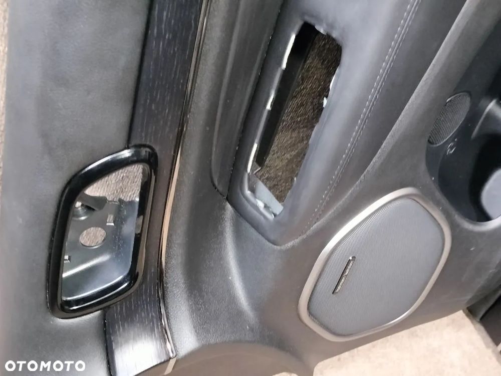 JEEP GRAND CHEROKEE WK2 16-21r Fotele Kanapa Boczki Skórzane - 7