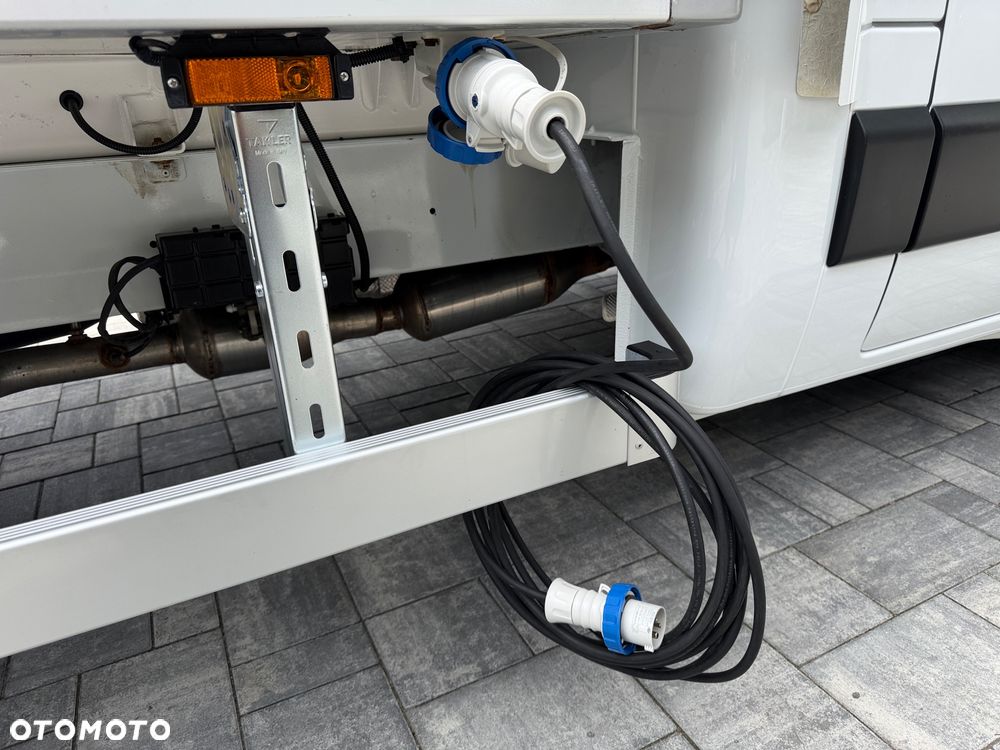 Renault Master Chłodnia 7 Europalet / Agregat Zanotti Z350s Grzanie, Mroźnia, Zasilanie 230V / Bliźniak / Wzmacniany / Oryginalny stan / Po serwisie / Niski przebieg / Salon PL / FV23% - 26