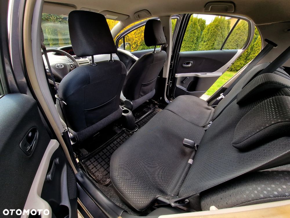 Toyota Yaris 1.33 Prestige - 27