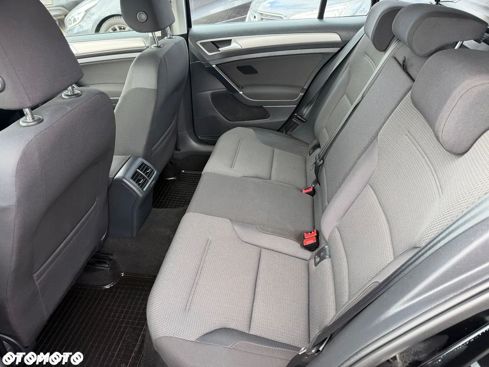 Volkswagen Golf 2.0 BlueTDI Comfortline - 10